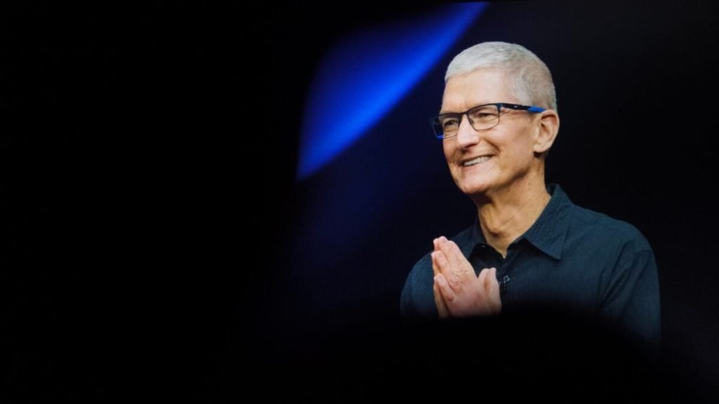 Apple’s Succession Wars Start. Here’s Who Might Take Tim Cook’s Spot Apple,ceo,tim,cook,smiles,and,claps,during,an,apple