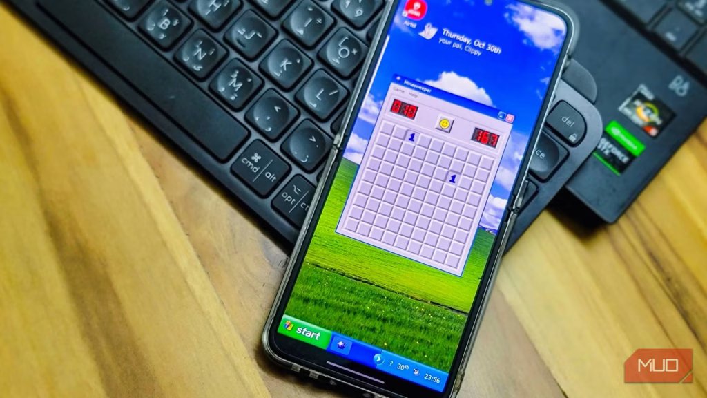 This free launcher makes your Android look just like Windows XP, and it is brilliant