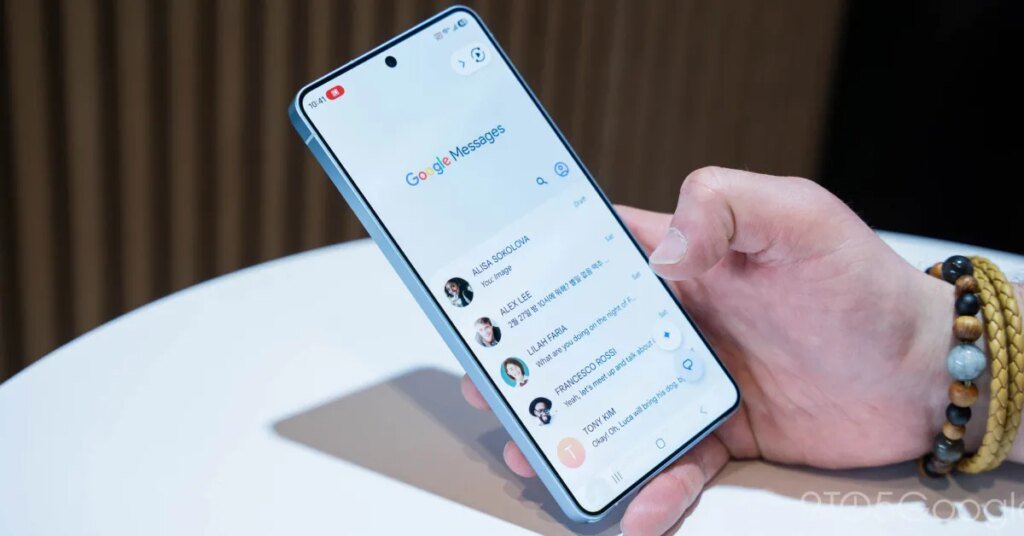 Google Messages rolling out real-time location sharing on Android Google Messages rolling out real-time location sharing on Android