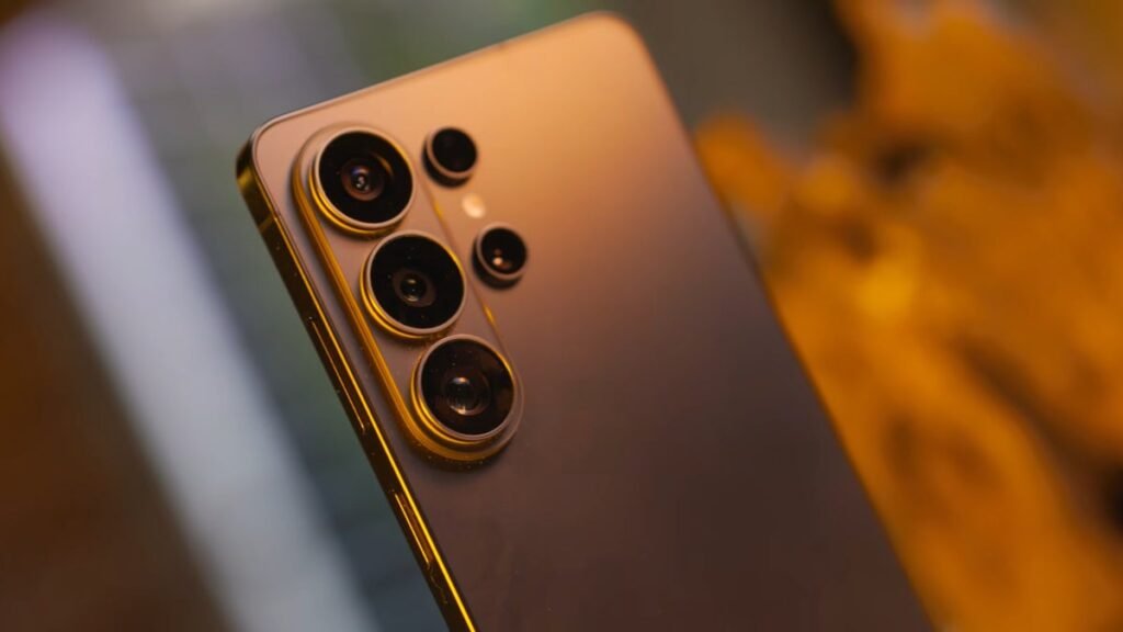 Opinions on the Galaxy S26 Ultra are split right down the middle