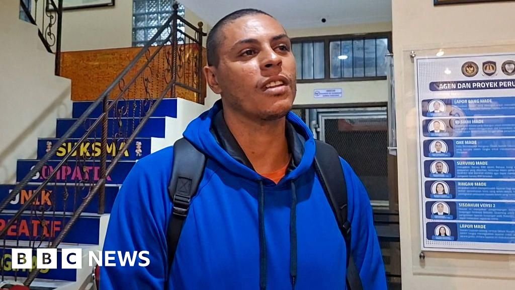 US 'suitcase murderer' deported from Bali after 11 years in jail US 'suitcase murderer' deported from Bali after 11 years in jail