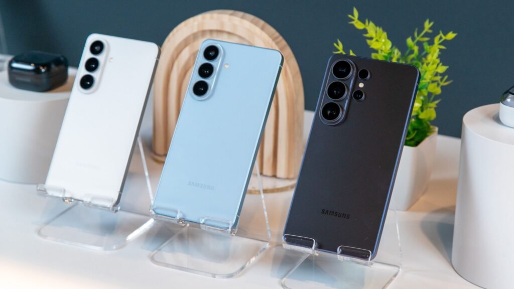 5 reasons to buy a Galaxy S26 and 3 reasons not to buy one