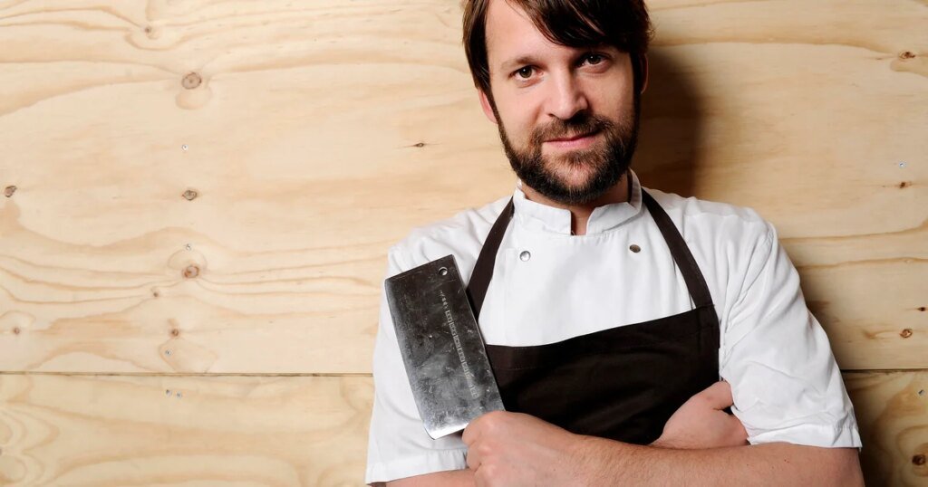 Chef René Redzepi resigns from Noma amid abuse allegations and protests outside his L.A. restaurant Chef René Redzepi resigns from Noma amid abuse allegations and protests outside his L.A. restaurant