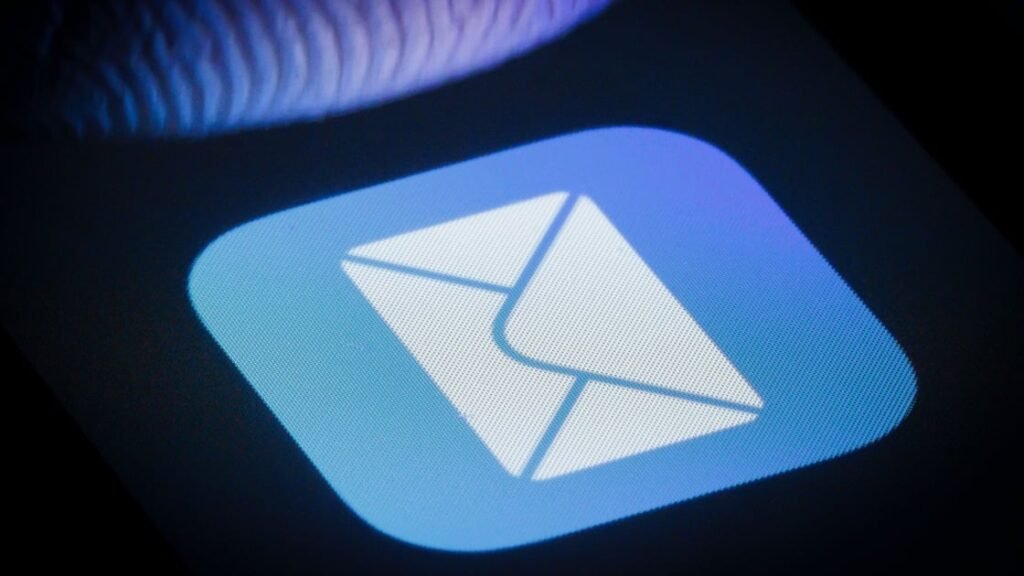 ‘DarkSword’ Assault Is Now Focusing on Weak iPhones Through Phishing Emails 'DarkSword' Attack Is Now Targeting Vulnerable iPhones Via Phishing Emails