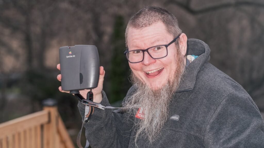 Did You Know Apple Made a Digital Camera in the '90s? Check Out the Sweet Lo-Fi Photos I Took With It