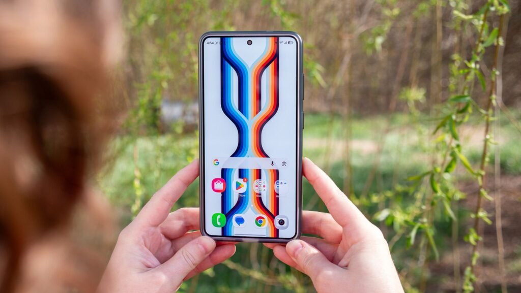 Galaxy S26 Ultra display review: Privacy at the cost of everything else