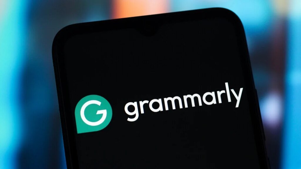 Grammarly Turns Off ‘Expert Review’ Features, Faces New Lawsuit from Author