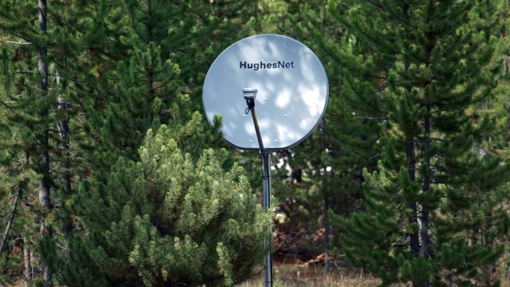 Here’s How SpaceX Will Pay Hughesnet for Referring Its Customers to Starlink Here's How SpaceX Will Pay Hughesnet for Referring Its Customers to Starlink