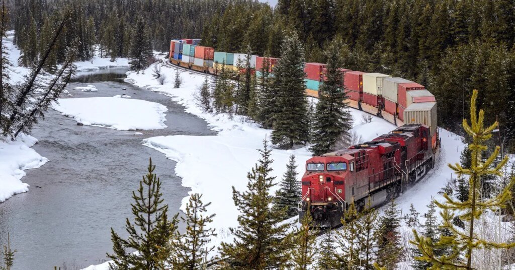 How Can a Locomotive Pull a Long Train That’s Much Heavier? How Can a Locomotive Pull a Long Train That’s Much Heavier?