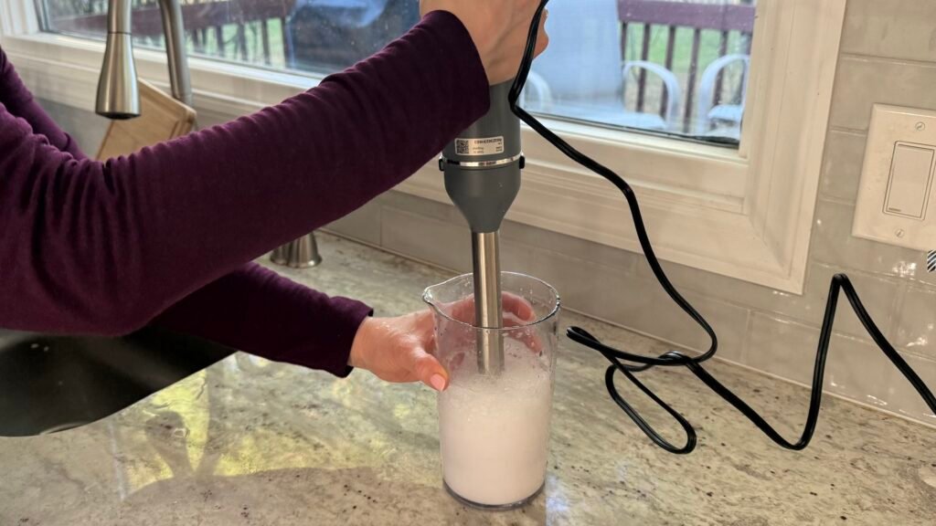 I examined the Ninja Energy Duo Immersion Blender — a fast and efficient instrument that may deal with nearly any ingredient I tested the Ninja Power Duo Immersion Blender — a quick and effective tool that can tackle just about any ingredient