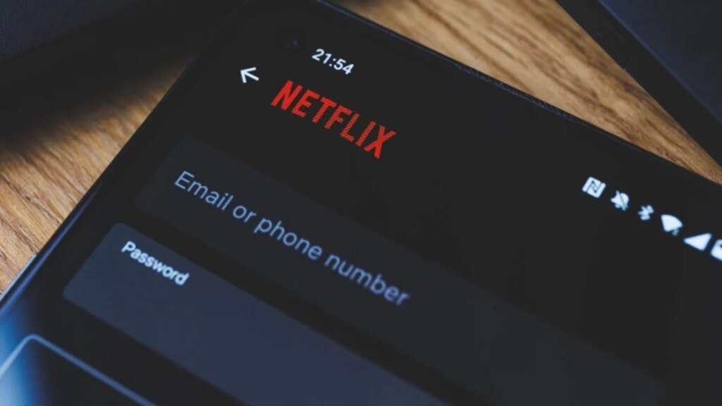Is Netflix Password Sharing Dead? 5 Workarounds That Still Work (for Now)