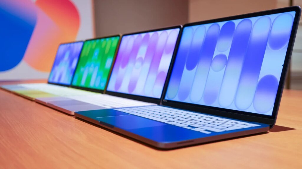MacBook Neo vs. MacBook Air M5: Which 13-Inch MacBook Should You Buy?