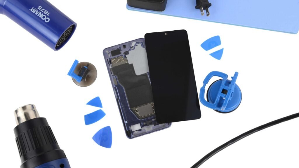 Samsung Galaxy S26 Ultra teardown reveals a battery that's easy to replace... and not much else