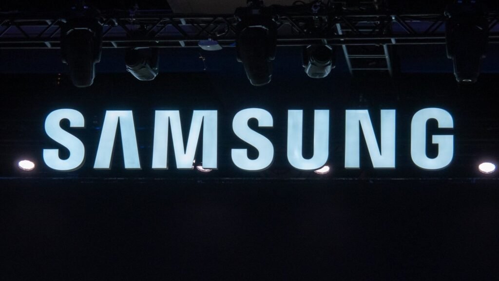Samsung 'concerned' over potential mobile business losses due to memory costs
