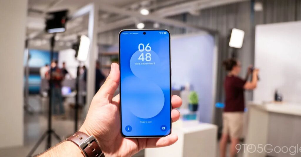 Samsung forced to switch Galaxy FE OLED supplier to save money