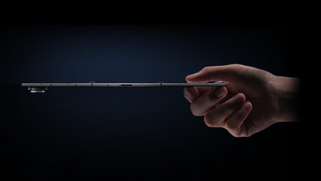 Samsung might cease promoting its most bold cellphone simply months after launch though consumers need it badly Samsung may stop selling its most ambitious phone just months after launch even though buyers want it badly