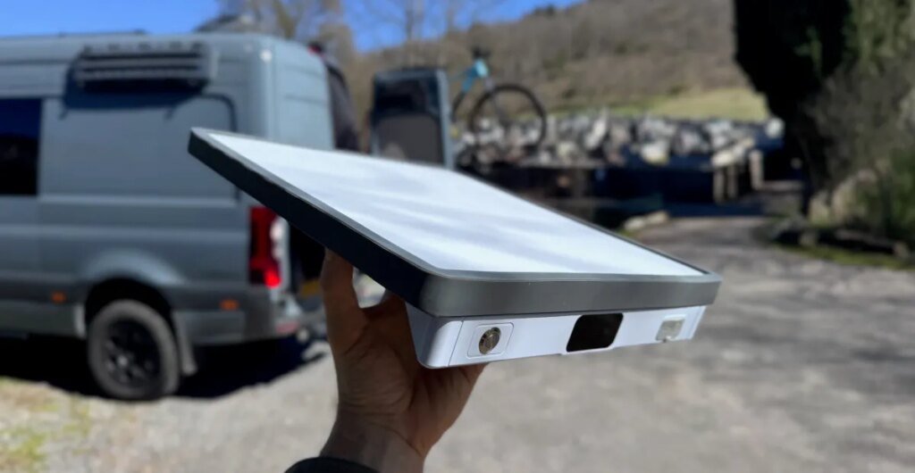 The improved battery-powered Starlink Mini is right here The improved battery-powered Starlink Mini is here