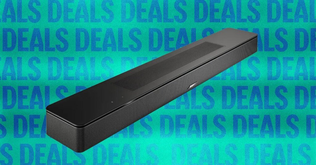 This Compact Bose Soundbar Is $80 Off This Compact Bose Soundbar Is $80 Off