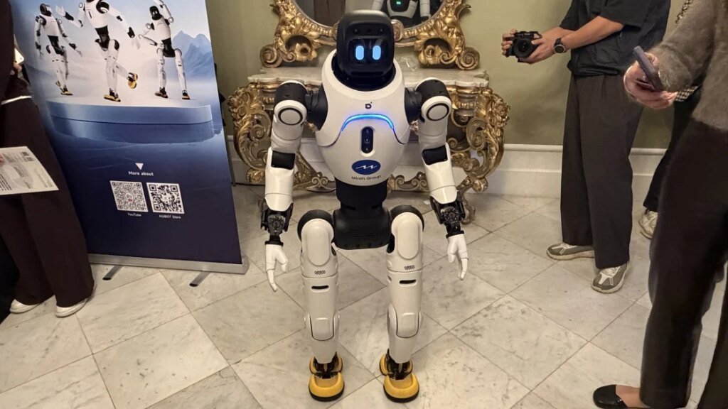 This Humanoid Robot Can Dance Better Than Me, and I Could Watch It All Day This Humanoid Robot Can Dance Better Than Me, and I Could Watch It All Day