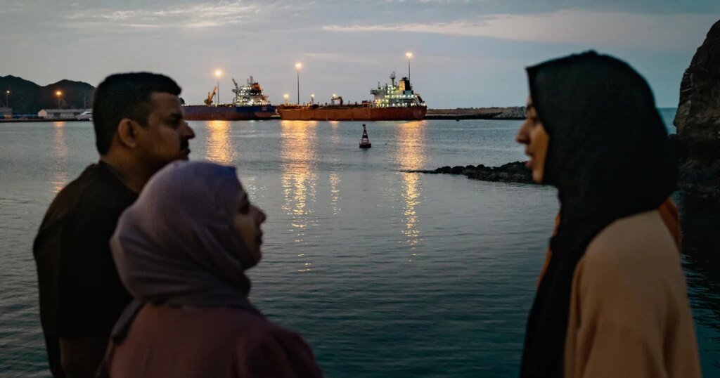 Trump says ultimatum for Iran to reopen Strait of Hormuz postponed amid negotiations Trump says ultimatum for Iran to reopen Strait of Hormuz postponed amid negotiations