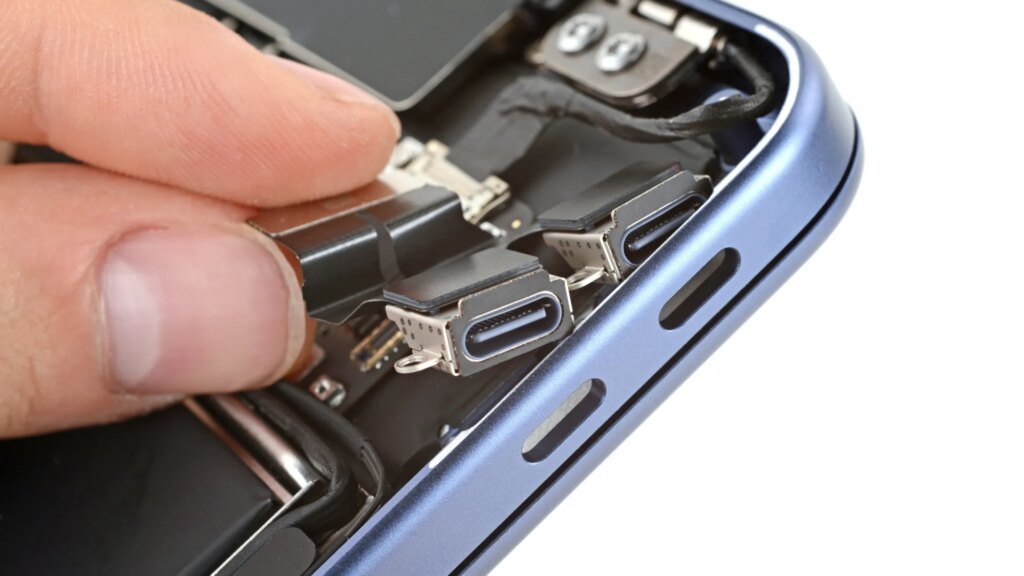 iFixit Praises The MacBook Neo: The Most Repairable MacBook In 14 years