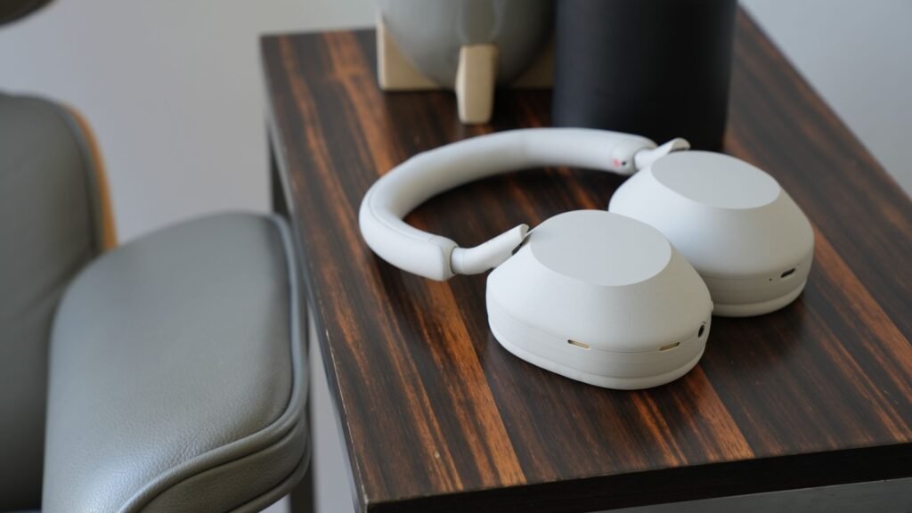 Amazon quietly drops large sale on noise-cancelling headphones — as much as 50% off Sony, Beats, Sennheiser, and extra Amazon quietly drops huge sale on noise-cancelling headphones — up to 50% off Sony, Beats, Sennheiser, and more