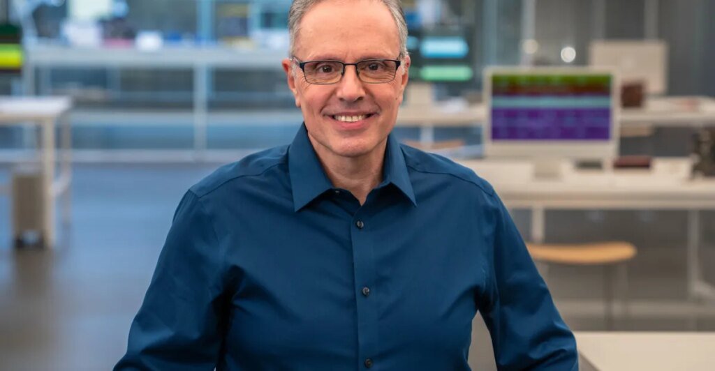 Apple names Johny Srouji as chief hardware officer