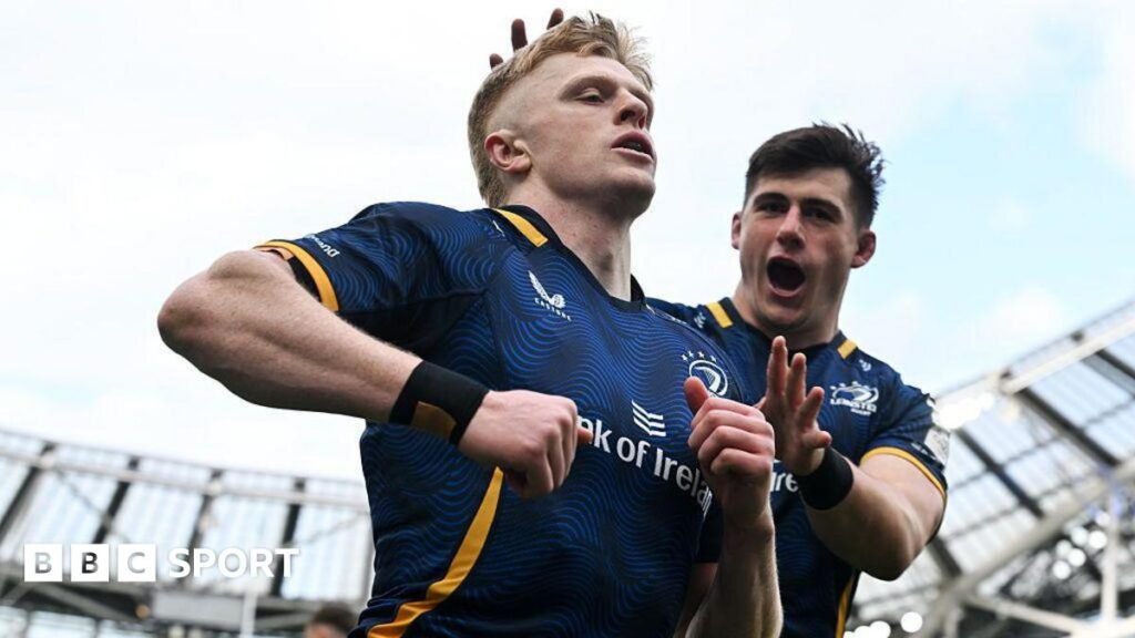 Champions Cup: Leinster see off Edinburgh in Champions Cup basic Tommy O'Brien celebrates