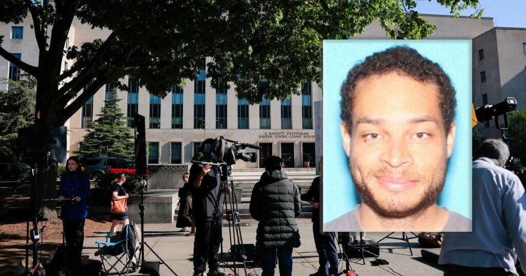 Correspondents' dinner suspect charged with trying to assassinate Trump