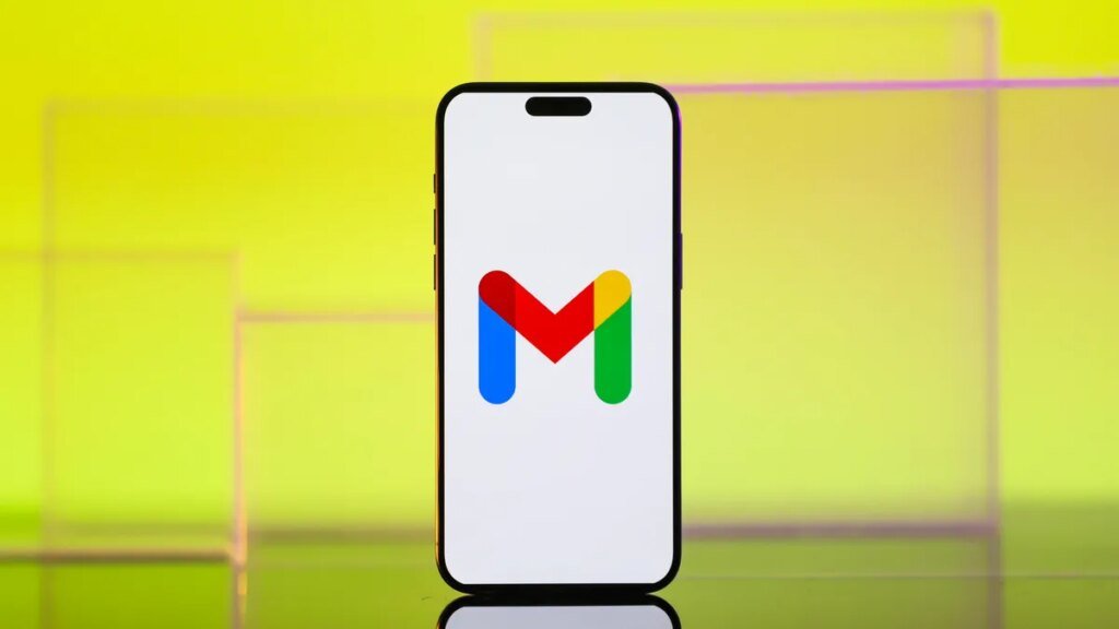 Encrypted Emails Are Now Obtainable for Some Gmail Telephone App Enterprise Clients The Google Gmail logo is centered on a mobile phone screen.