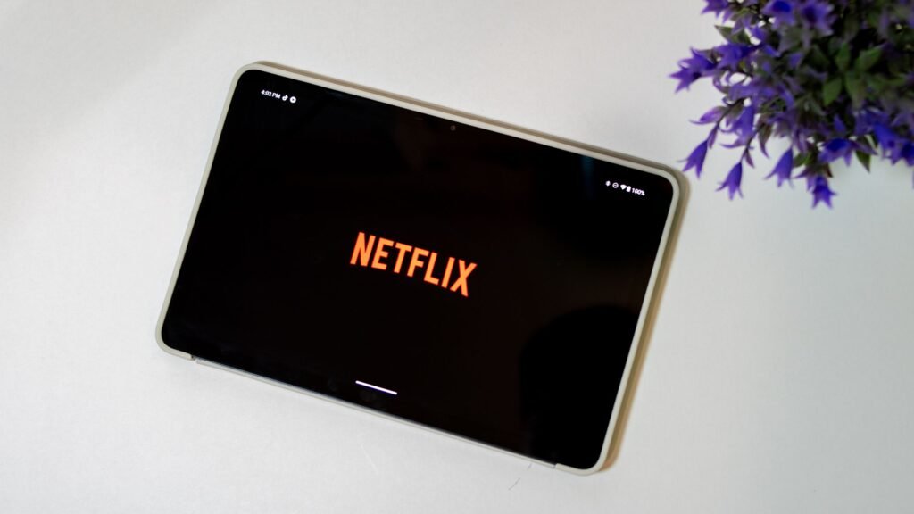 Even Netflix is getting in on vertical videos, mobile app redesign gets discussed