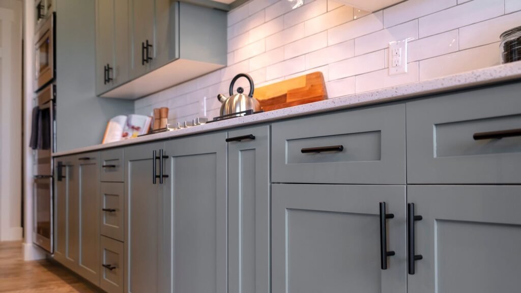 Forget vinegar — this common household soap is the only thing you need to cut through grease on kitchen cabinets