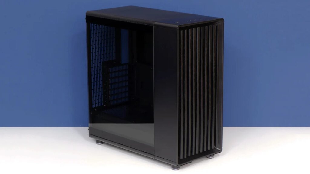 Fractal Design North Momentum Edition Review: A Darker, Cooler Take on a Classic