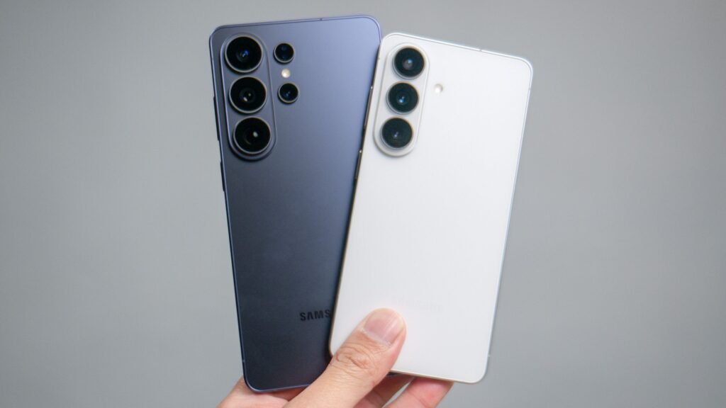 I shot over 200 photos with Galaxy S26 Ultra vs. Galaxy S26 — here’s the winner