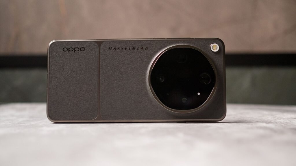 I went hands-on with the OPPO Discover X9 Extremely, and it might simply be the digital camera telephone of 2026 I went hands-on with the OPPO Find X9 Ultra, and it may just be the camera phone of 2026