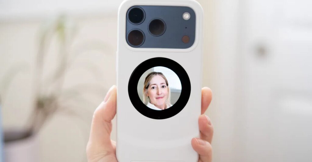 I want this selfie telephone case was higher for selfies I wish this selfie phone case was better for selfies