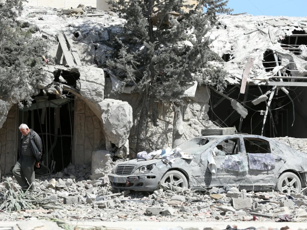 Iran war live: Israeli attacks on Lebanon threaten US-Iran ceasefire talks | US-Israel war on Iran News