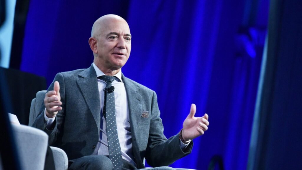 Jeff Bezos nonetheless will get paid an $80,000 wage from Amazon — but additionally will get $1.6 million for journey and safety, and ‘requested to not obtain extra compensation’ Jeff Bezos still gets paid an $80,000 salary from Amazon — but also gets $1.6 million for travel and security, and 'requested not to receive additional compensation'