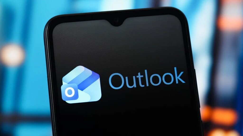 Microsoft Plans to Finish Outlook Lite Shut Down Next Month