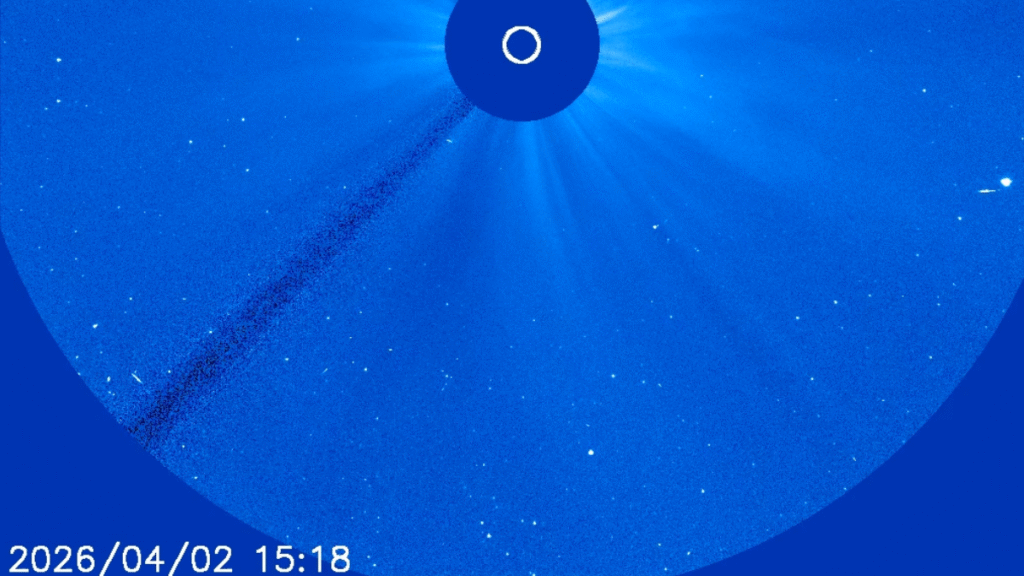 NASA Observes Rare Sungrazer Comet Disintegration Near the Sun
