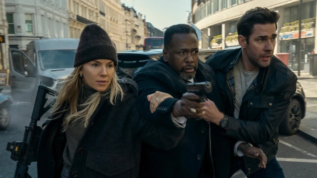 Sienna Miller, Wendell Pierce and John Krasinski in Jack Ryan: Ghost War