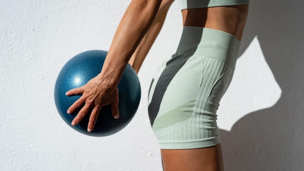 No squats or lunges — this is the exact Pilates exercise I use to sculpt strong glutes and work my deep abdominal muscles