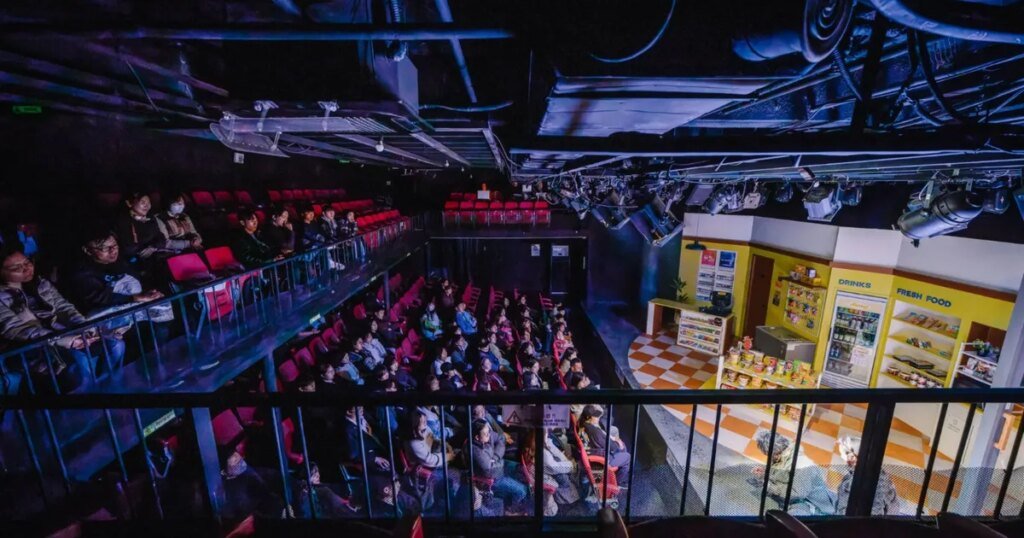 Smart glasses are finding a surprise niche — Korean drama and theater shows