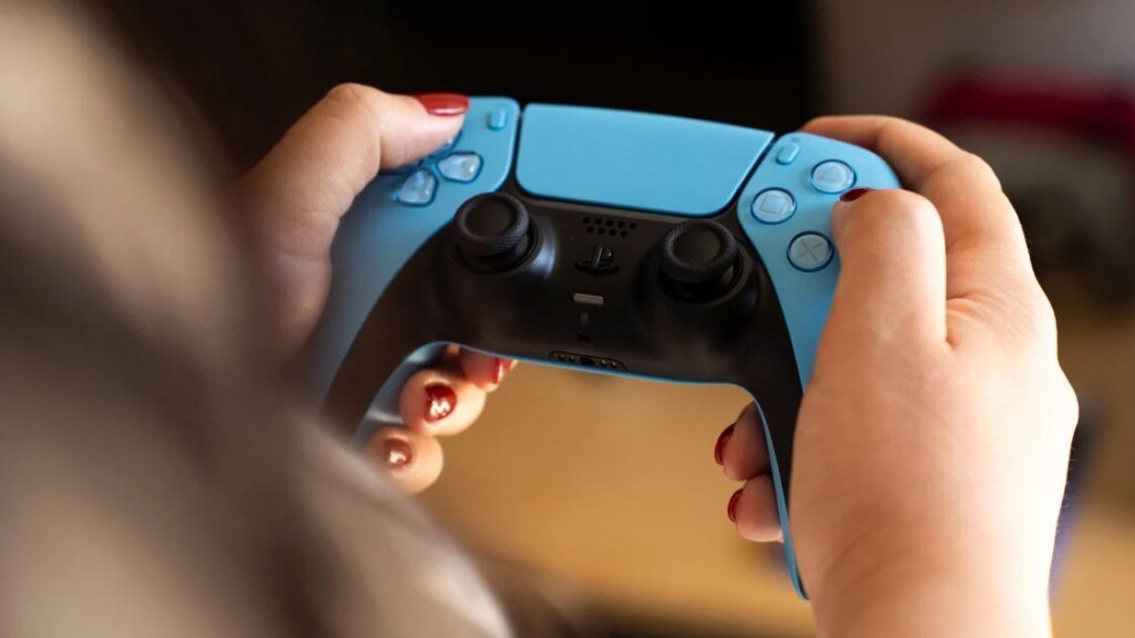 Sony Clarifies PS5, PS4 License Changes, Introduces New One-Time Game Check