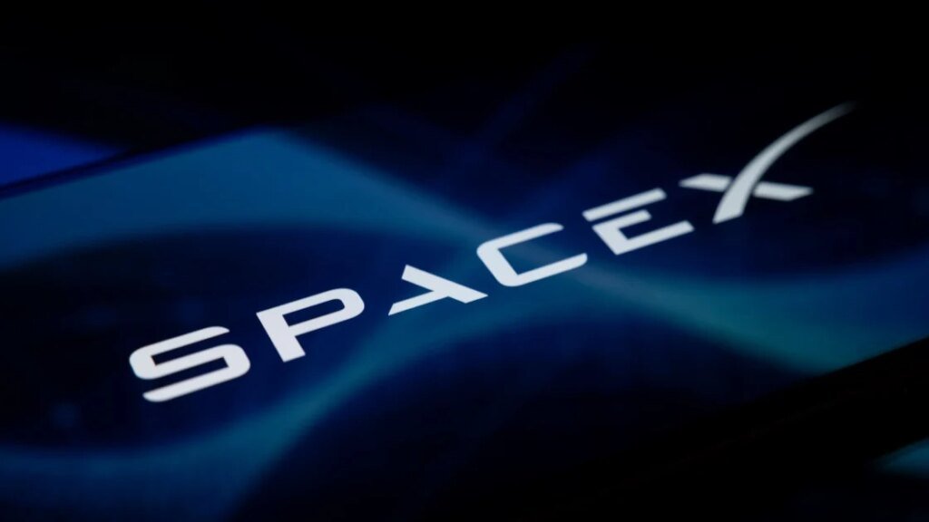 SpaceX Prods FCC to 'Act Now' to Blunt Europe's 'Protectionist' Satellite Plan