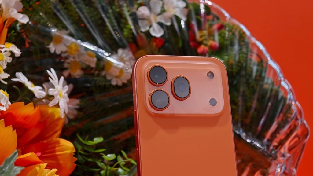 Honor 600 Pro in Orange