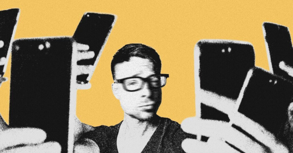 The Display Time Maximalists Who Spend an Ungodly Quantity of Time on Their Telephones The Screen Time Maximalists Who Spend an Ungodly Amount of Time on Their Phones