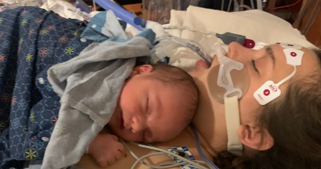 The scary symptom that a mom's labor was about to become a fight to survive: "I think I'm about to die"