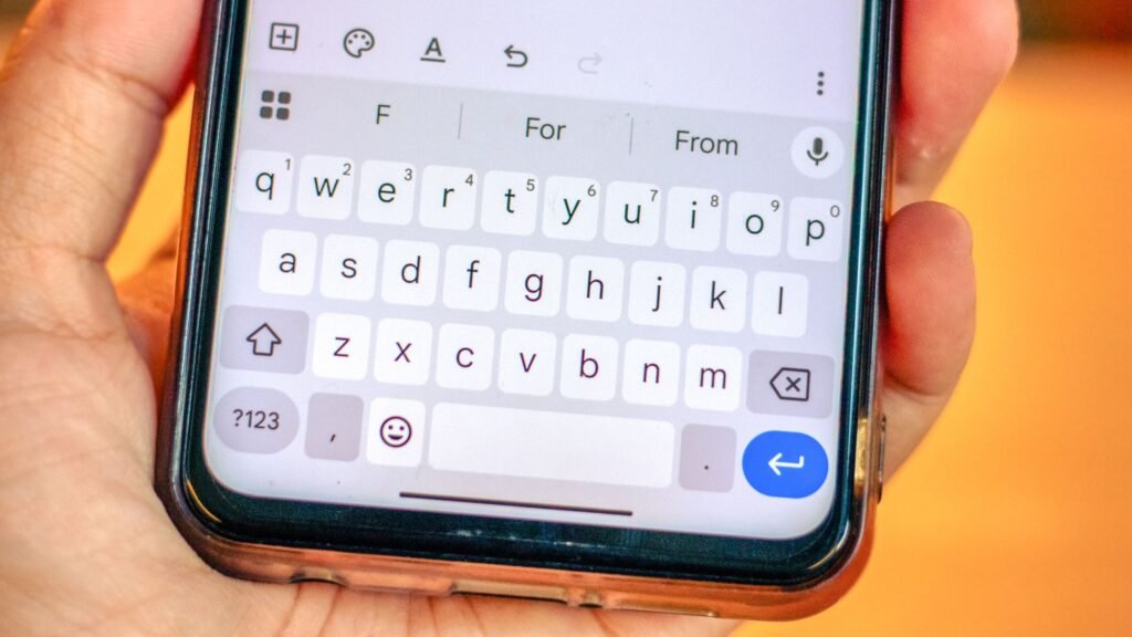 That is the one function I miss from an actual keyboard after I kind on my telephone — fortunately, I’ve discovered one of the best different This is the one feature I miss from a real keyboard when I type on my phone — luckily, I've found the best alternative