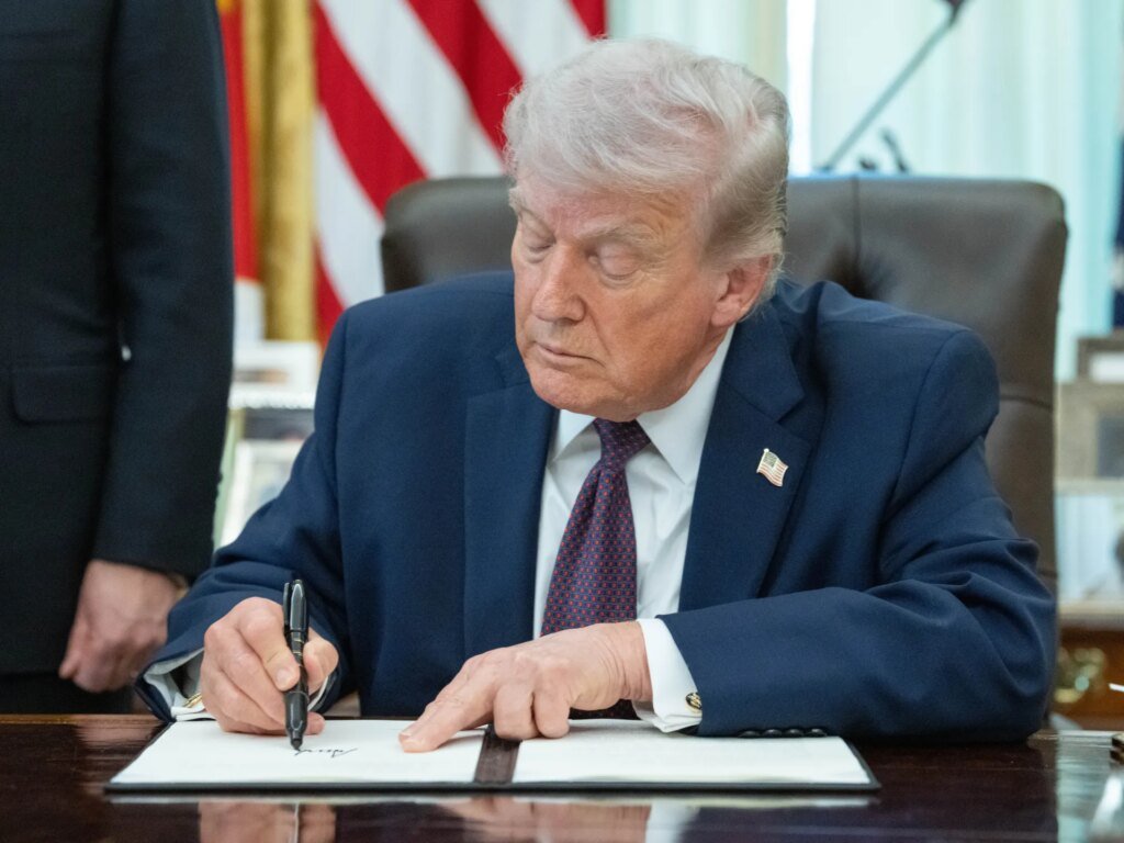 Two dozen Democrat-led states sue Trump over mail-in ballot limits | Donald Trump News